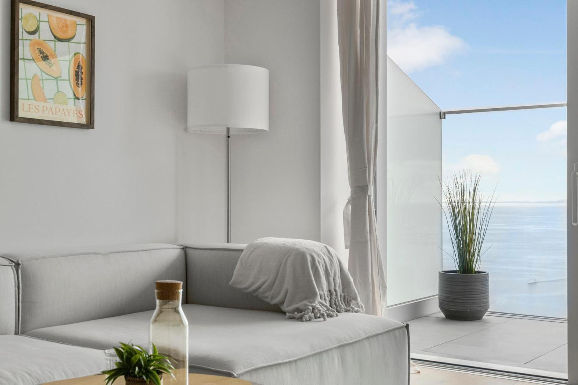 Apartamento Endless Ocean Views With Private Balcony Århus Exterior foto