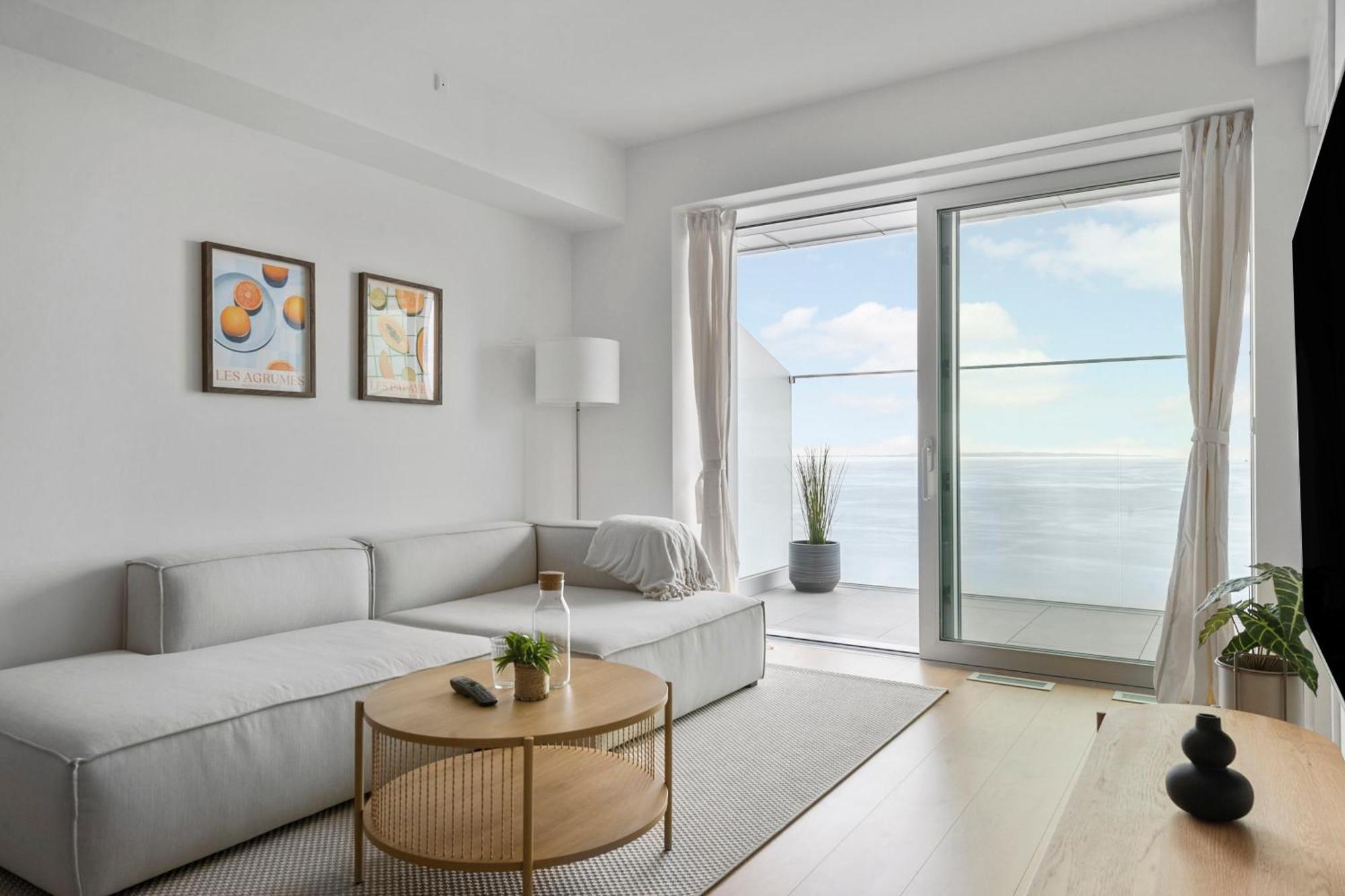 Apartamento Endless Ocean Views With Private Balcony Århus Exterior foto